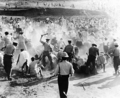 O Massacre de Sharpeville: Uma Manhã Sombria na Luta Contra o Apartheid na África do Sul