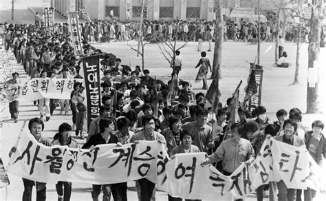  O Levante de 19 Abril; Uma Luta Pela Democracia e Contra a Ditadura Militar na Coreia do Sul